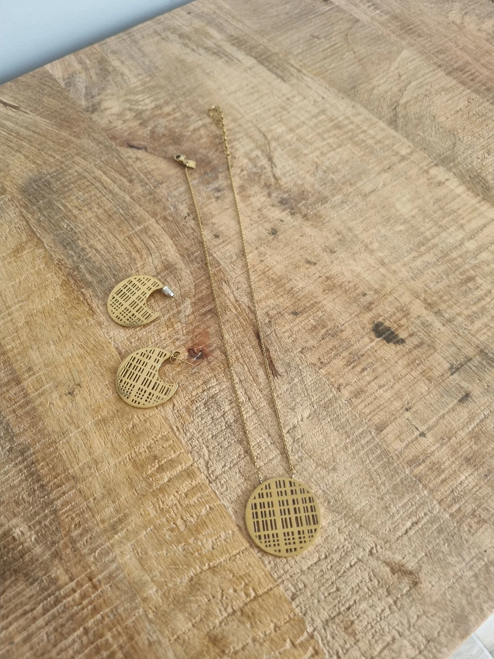 Parure bijoux Victoria - Collier et boucles d’oreilles géométriques (Acier Inox)
